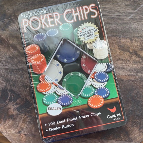 Texas hold em professional poker chips 100 chips dealer button & case card game - Picture 1 of 8